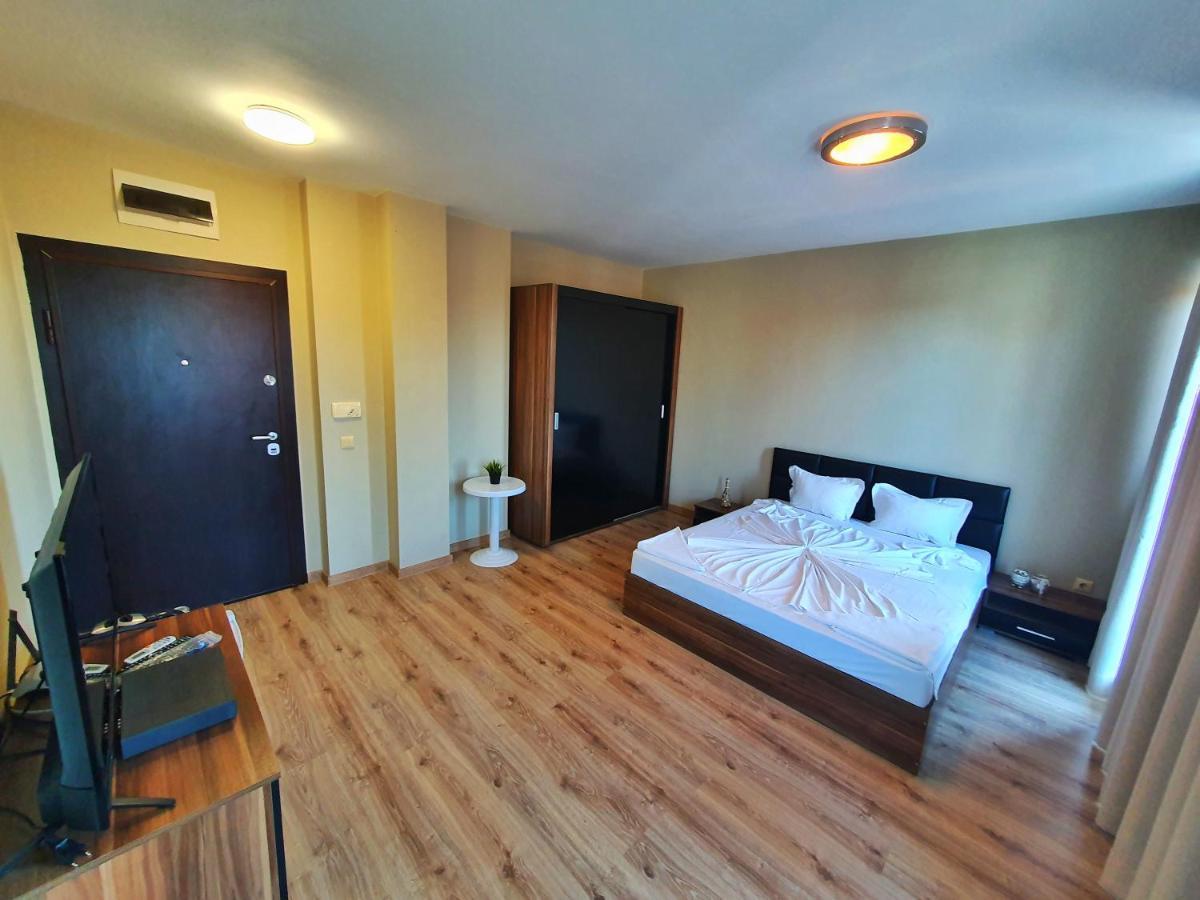 Apartments In Atlantic Поморие Екстериор снимка
