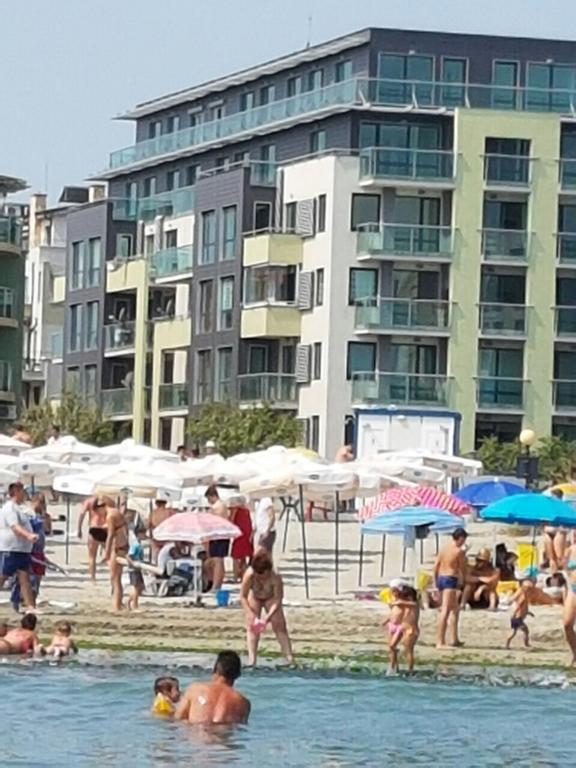 Apartments In Atlantic Поморие Екстериор снимка
