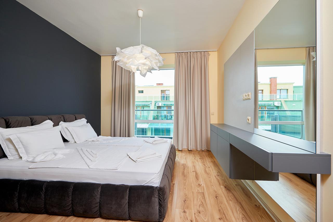 Apartments In Atlantic Поморие Екстериор снимка